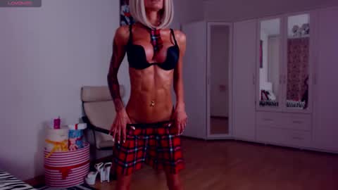 Sonja Ray online show from September 19, 8:38 am