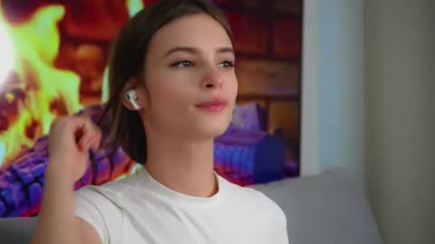 Eva 3 online show from October 28, 9:13 am