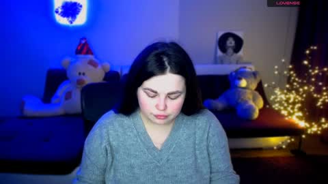 sophia__olsen online show from December 3, 7:54 am