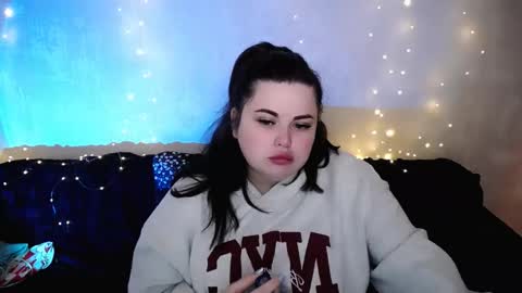 sophia__olsen online show from March 7, 7:16 am