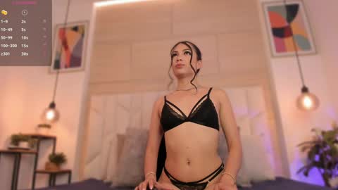 Snapshot of sophia_bonnet chatting on May 16, 11:53 am S O P H I A online show from May 16, 11:53 am