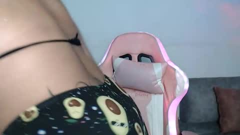 sophia online show from June 6, 1:11 am