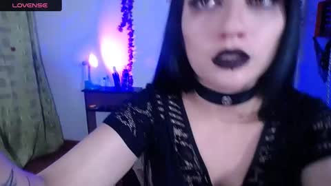 sophia hottie online show from December 10, 5:55 pm