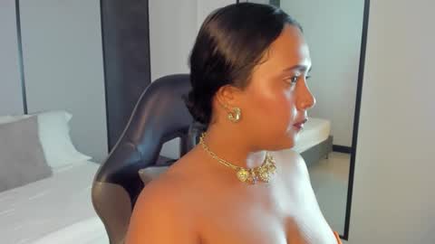 sophia_solerr online show from March 3, 7:53 pm