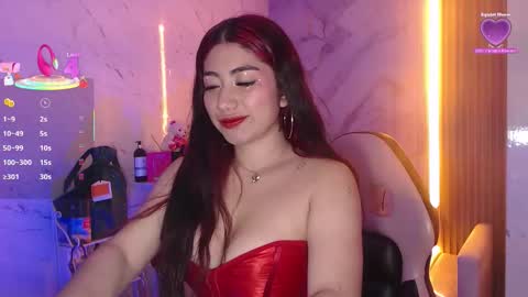 Sophia online show from December 15, 1:04 pm