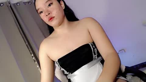 sophia_walker18 online show from April 19, 9:41 am