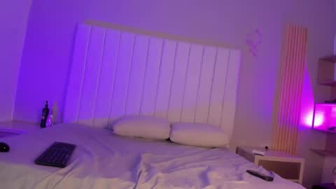 Michelle online show from March 24, 2:22 pm