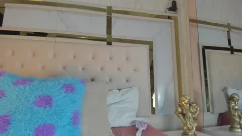 Sofia online show from January 14, 3:45 am