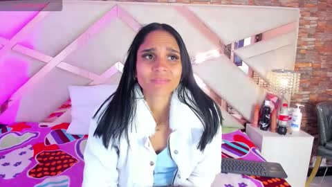 Sophia Paris online show from November 17, 2:28 am