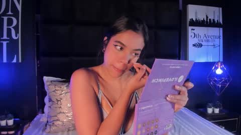 Sophie Hill  online show from November 14, 9:02 pm