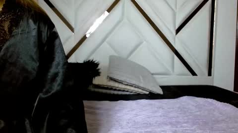 SophiaLee online show from February 14, 1:46 am