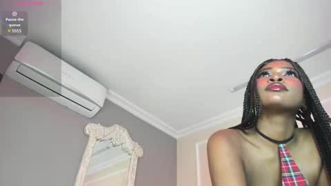 Sophie online show from October 4, 4:43 am