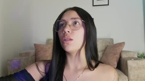 sophiacolemann online show from March 25, 11:44 pm