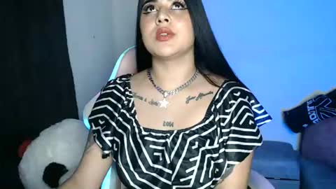 Snapshot of sophiadazza666 chatting on July 5, 11:01 pm sophia online show from July 5, 11:01 pm