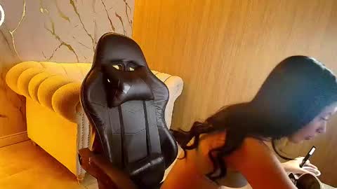 Snapshot of sophiadoll_tf chatting on November 18, 1:04 pm sophiadoll_tf online show from November 18, 1:04 pm