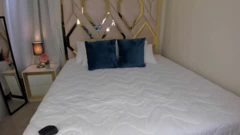    online show from December 2, 2:34 pm