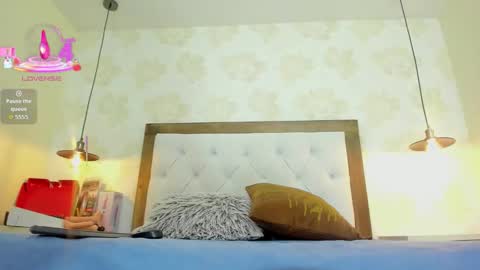 S O P H I A  online show from January 13, 12:43 pm