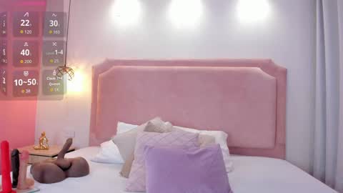 SOPHIA online show from September 30, 1:49 pm