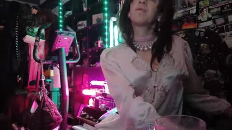Sophie Satin1980 online show from May 15, 11:23 pm