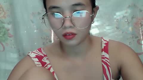 sophie_193 online show from May 12, 3:47 am