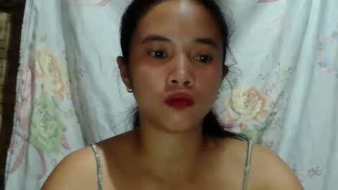 sophie_193 online show from May 12, 5:10 pm