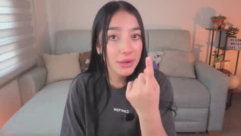 Sophie  online show from March 5, 2:46 pm