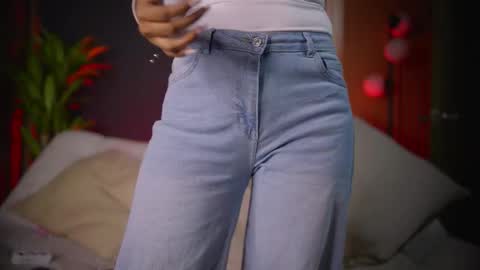 Sophie  Your Squirt Queen  online show from March 29, 2:22 am