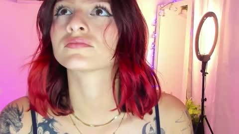 Snapshot of sophie_dolly_ chatting on January 13, 2:18 am sophie doll online show from January 13, 2:18 am