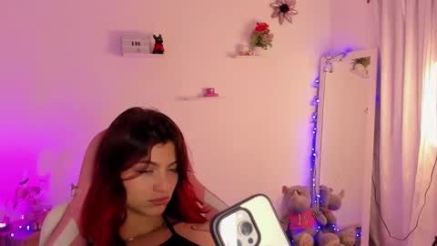 Snapshot of sophie_dolly_ chatting on January 21, 8:11 pm sophie doll online show from January 21, 8:11 pm