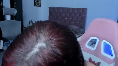 Snapshot of sophie_dolly_ chatting on June 5, 6:52 am sophie doll online show from June 5, 6:52 am