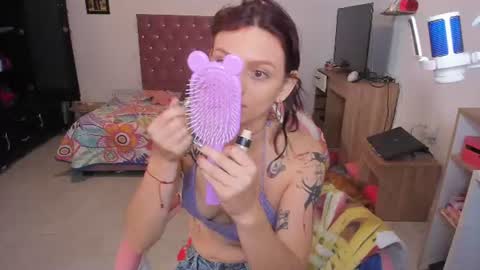 Snapshot of sophie_dolly_ chatting on June 27, 6:46 pm sophie doll online show from June 27, 6:46 pm