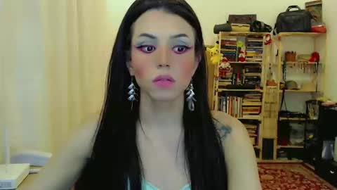 Snapshot of sophie_fantasy_hot chatting on November 22, 8:41 pm Sophie Fantasys online show from November 22, 8:41 pm