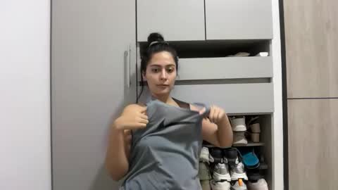 Snapshot of sophie_foxxx chatting on April 28, 12:31 am Sophie online show from April 28, 12:31 am