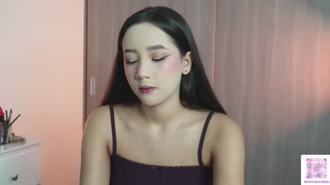 Sophie or Sof online show from February 19, 1:01 am