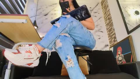 Sophie online show from March 3, 1:28 pm