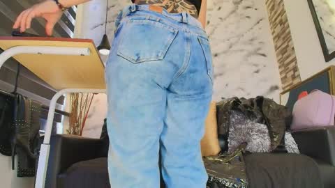 Sophie online show from April 9, 12:21 pm