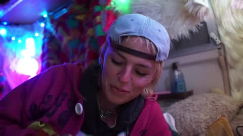 derpy derpington online show from January 28, 6:05 am