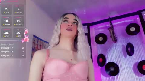 sophie_miaa online show from September 30, 11:26 am