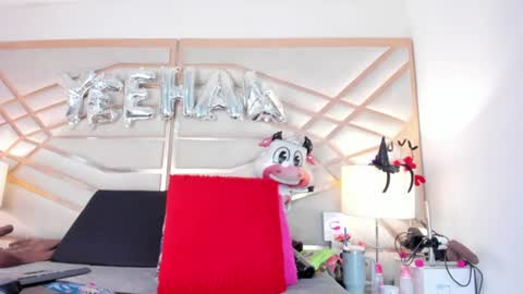 sophie_newton online show from July 18, 12:09 pm