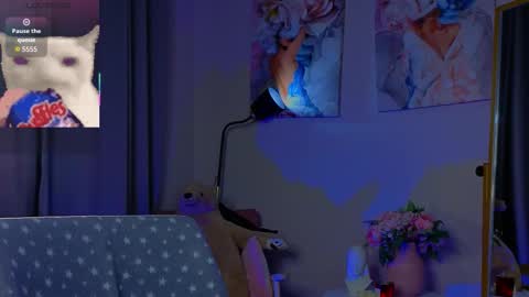 sophie_nomenal_ online show from November 25, 1:55 pm