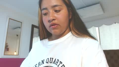 Snapshot of sophie_reed_ chatting on December 15, 7:29 pm sophie_reed_ online show from December 15, 7:29 pm