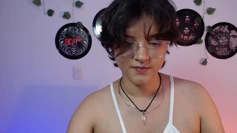 sophie_ross1 online show from October 18, 1:08 am
