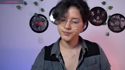 sophie_ross1 online show from October 21, 12:55 am