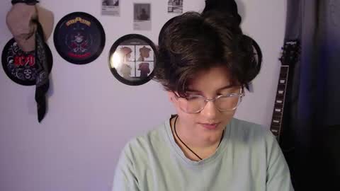 sophie_ross1 online show from December 16, 1:43 am