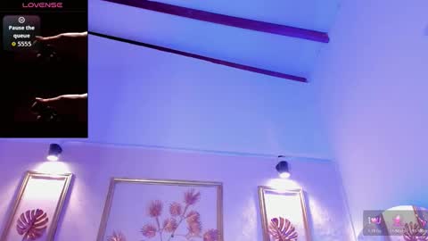 Sophie Sweet online show from February 5, 5:01 am