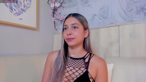 Sophie online show from May 23, 1:48 pm