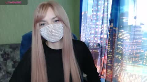 Sophie online show from March 11, 8:53 am