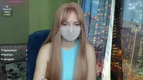Sophie online show from May 22, 7:37 am