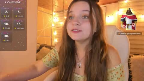 Snapshot of sophiee09_ chatting on February 26, 1:48 am Sophie online show from February 26, 1:48 am