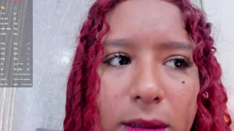 Snapshot of sophiee_velvet chatting on January 11, 11:23 am online show from January 11, 11:23 am